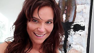 Big tit MILF does close up while dildoing her pussy