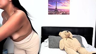 My Girlfriend Sends Me Hot Video Showing Me Her Pussy