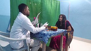 Hot Bengali Aunty Gets Creampie Fingering From Doctor At Clinic