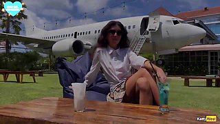 Brunette Begs Beach Passer For Sultry Beach Selfie But He Pounds Her Pussy With Big Cock In Hotel And