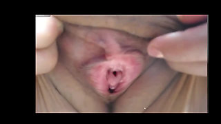 Milf's big pee hole,lovely pussy and squirt.