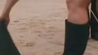 Fat ass and spanking - On the beach