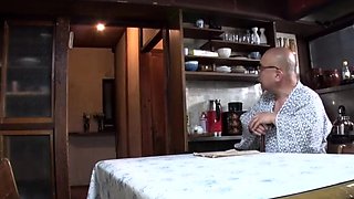 Chubby Asian amateur housewife gives a hot blowjob