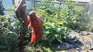 My desi wife jungle mein fucking sex doggy style