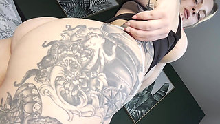 Giantess: Playing with My Little Toy