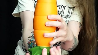 Amateur Webcam Teen Masturbates And Teases