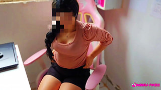 GIRL GOES TO LOOK FOR A JOB AND ENDS UP FUCKED