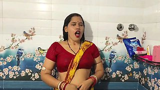 Desi tamil aunty hot romance sex and birthing inside the birth room