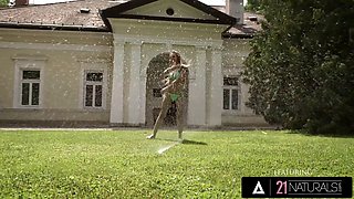 Twenty-one naturals - stellar long haired stunner craves deep insertion outdoors!