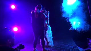 Behind the scenes glamour shoot with Ariella Ferrera