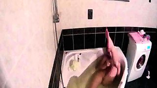 Peeking at stepdaughter Amy shaving in the bath