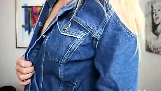 Svensk Youtuber i latex PVC-outfit