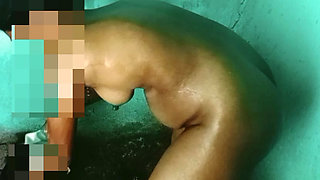 I m hot bathroom sex kanada Tamil lady