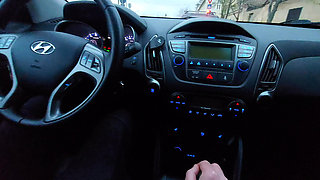 Amateur MILF Gives a Handjob to a Taxi Driver and Teases Him in the Car