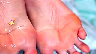 Imilia Audley - Pet Of a Giantess Compilation
