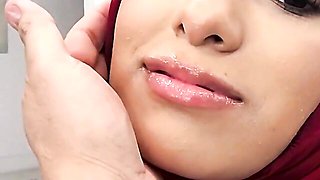Reyna Belle's milf scene by Team Skeet
