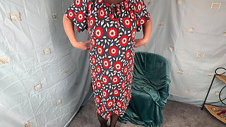 Mrs Mature Feet Stripping Down to Her Big White Granny Pants 424