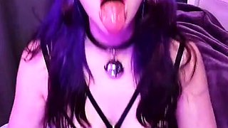 Mits Ahegao captivates with raw, homemade sensual charm