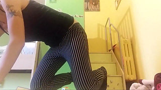 A Gorgeous but Sadistic Giantess.. Machines Have No Hope of Being Saved