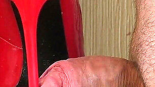 Under Red Heels, cam 2