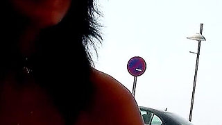 Skinny Milf Luna Negra is hitchhiked and thanks to her with a hot fuck
