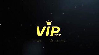 VIPissy featuring Claudia Macc's golden showers action