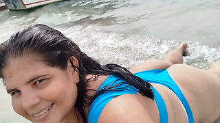 Chubby Latina What a Big Ass on the Beach