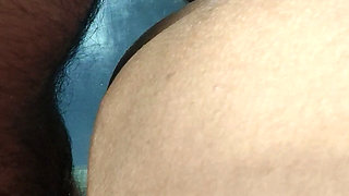 He made his friend's wife a mare and her hard and gave her orgasm