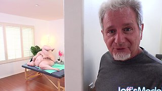 SSBBW Eliza Allure Gets a Fine Massage