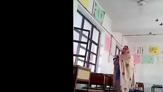 pornography [censored] of schoolteachers in pakistan public college heads viral Indian Vid