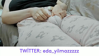 CAMEL TOE- MASTURBATION IN PAJAMAS- PUFFED PUSSY- SWOLLEN PUSSY- BIG PUSSY- TURKISH PORN- TURKISH MILF