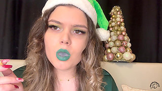 Seductive Elf Smoking Green Lipstick Cig Puffs