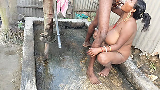 Bhabhi ki chudai karte samay peshab Laga