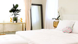 Extreme amateur pov blowjob with brunette babe