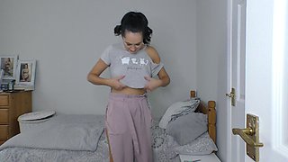 laurenlouise - Bonnie Girly Clothes Destruction - ManyVids