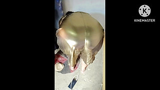 Seeing Daughter-in-law Bathing, Father-in-law's Launda Stood up Full Hot Sexy Bhabhi Bathing in Bathroom