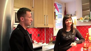 Capucine - Indecentes Voisines Mmf