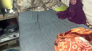 Aunty ne mujhe sex karna sekha hi diya Hindi audio sex