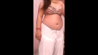 Desi Aunty Takes off Her White Salwar and Her Hard