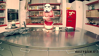 Stormtropper jarushka coock her pussy with big dildo and squirt