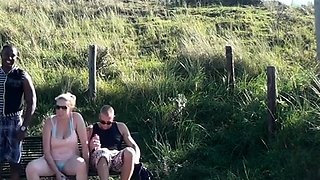 Kim Holland - Bibi Gaat Anaal Omdat Jullie Dat Vragen