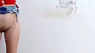 Doctor Leaves Patient Naked in Order to Examine Her!