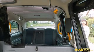 Faux taxi driver caught fingering over sexy latinas bare selfies