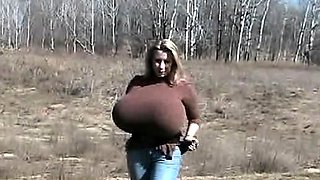 Close up view of a dude jerking off