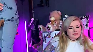 Vulva rubbing close up with blonde handling monster dildo