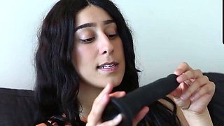 Brunette fledgling loves powerful frigging solo