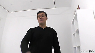 Sexy Cheerleader Lara Duro Gives Rimjob and Gets a Creampie