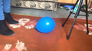 100kgs Bigbootylucy Stomps Balloons in High Heels! 2 Cameras with Slow Motion!