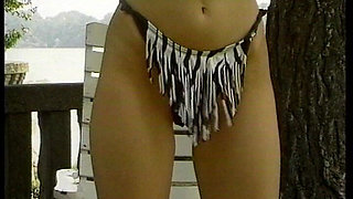 Amateur Babe From Germany Plays with Her Pussy in Outdoor Session