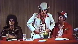 Amateur blowjob in public toilet